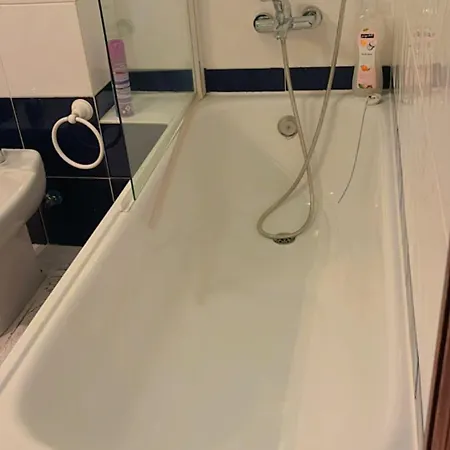 De Solteiro Com Varanda Centro De * ヴィゼウ