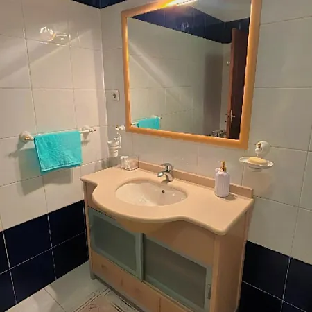 De Solteiro Com Varanda Centro De Alloggio in famiglia Viseu