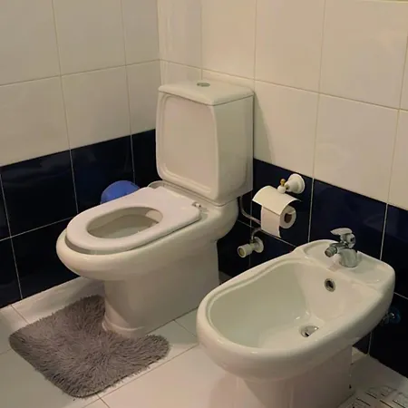 De Solteiro Com Varanda Centro De *