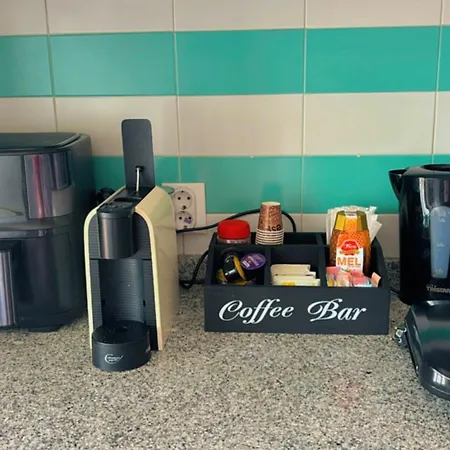 De Solteiro Com Varanda Centro De *