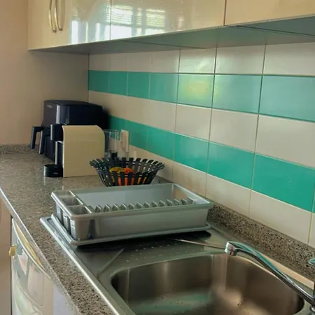 Alloggio in famiglia De Solteiro Com Varanda Centro De *