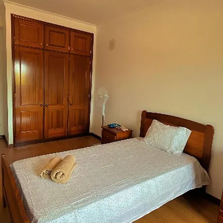 De Solteiro Com Varanda Centro De * ヴィゼウ