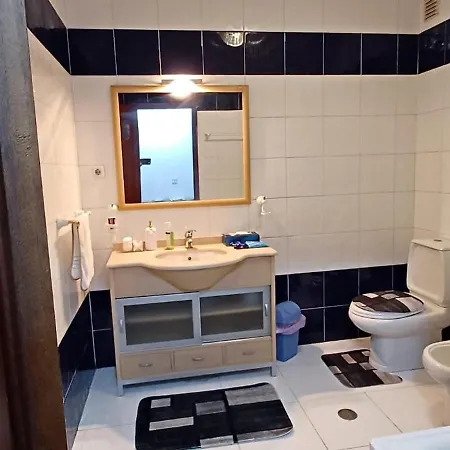 De Solteiro Com Varanda Centro De Quarto em Acomodações Particulares Viseu
