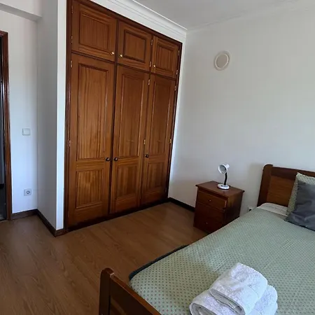Privatunterkunft De Solteiro Com Varanda Centro De