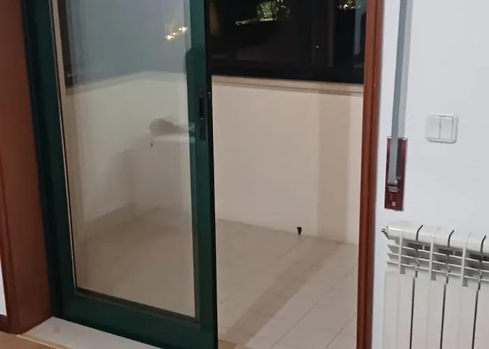 Quarto em Acomodações Particulares De Solteiro Com Varanda Centro De Viseu